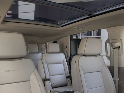 New 2026 GMC Yukon Denali w/ Denali Reserve Package RWD image 24
