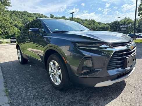 Used 2022 Chevrolet Blazer LT FWD image 3
