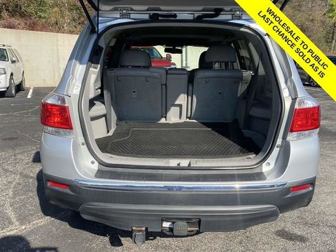 Used 2011 Toyota Highlander SE image 12