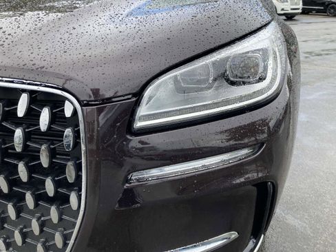 Used 2023 Lincoln Corsair Reserve w/ Towing Package image 11