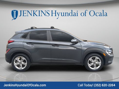 Certified 2022 Hyundai Kona SEL FWD image 3