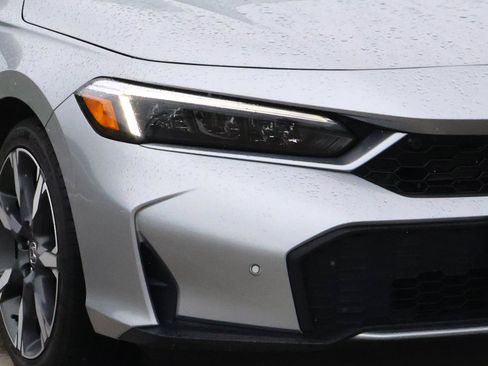 Used 2025 Honda Civic Sport image 7