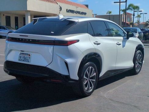 Used 2024 Lexus RZ 300e Premium image 6