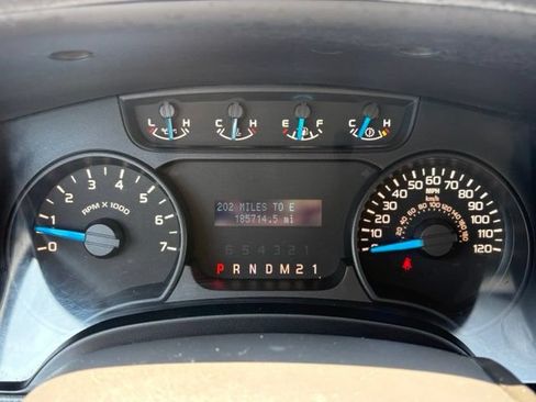Used 2013 Ford F150 XL w/ Mid Equipment Group RWD image 15