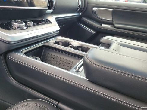 Certified 2025 Ford Expedition Max Platinum AWD/4WD image 29