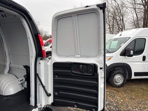 New 2025 GMC Savana 2500 w/ Communications Package image 18