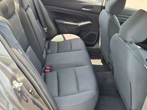 Used 2022 Nissan Altima 2.5 S FWD image 29