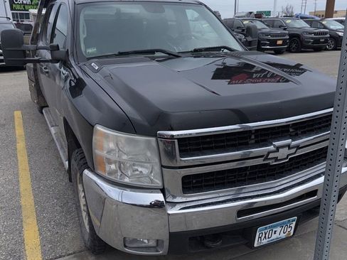 Used 2009 Chevrolet Silverado 2500 LTZ w/ Suspension Package, Off-Road AWD/4WD image 1