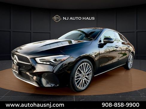 Used 2025 Mercedes-Benz CLA 250 4MATIC image 4