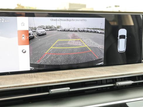 Used 2025 Genesis GV80 2.5T Select image 8