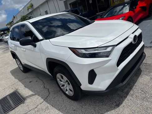 Used 2025 Toyota RAV4 LE AWD/4WD image 3