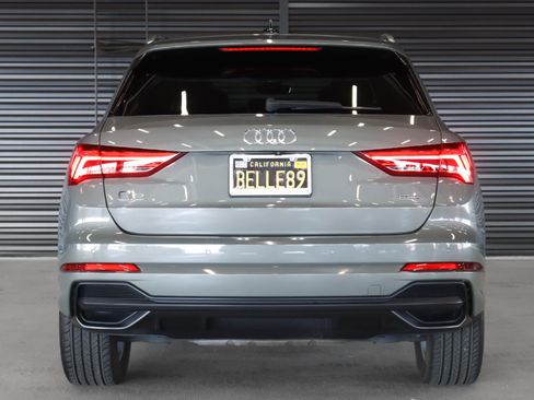 Used 2022 Audi Q3 2.0T Premium w/ Convenience Package AWD/4WD image 12