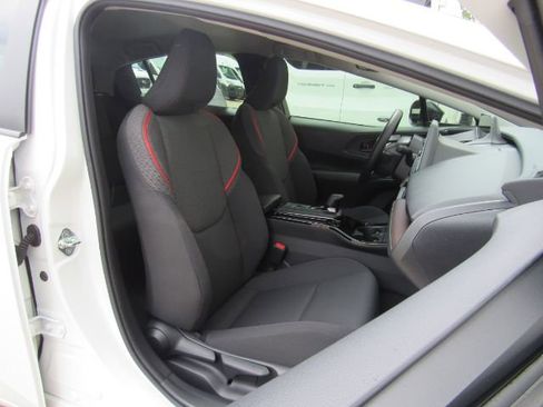 Used 2023 Toyota Prius Prime SE image 20