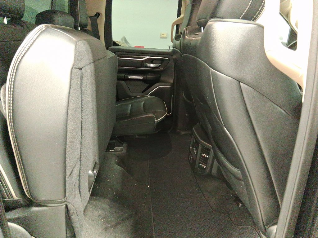 Used 2021 RAM 1500 Laramie AWD/4WD image 34