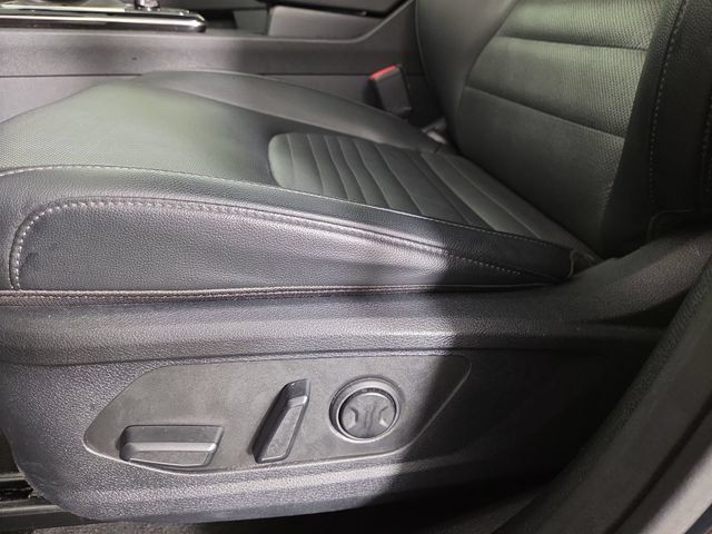 Certified 2025 Kia Sportage SX FWD image 29