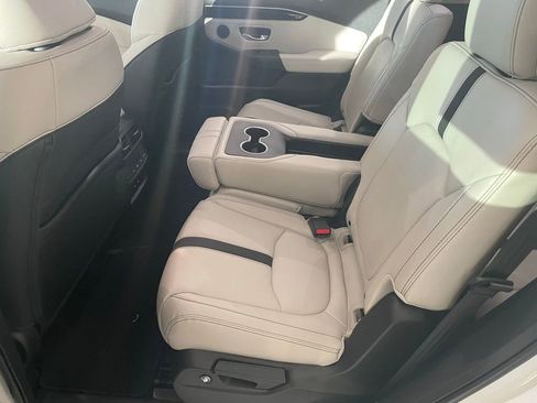 New 2026 Honda Pilot EX-L image 8