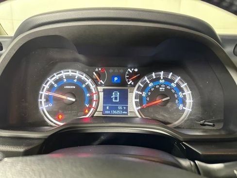 Used 2019 Toyota 4Runner TRD Off-Road Premium image 17