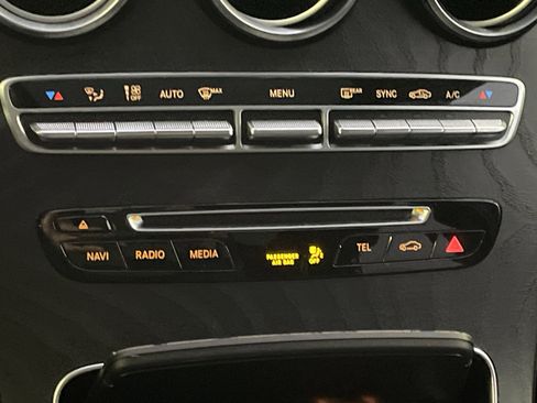 Used 2018 Mercedes-Benz GLC 43 AMG 4MATIC image 33