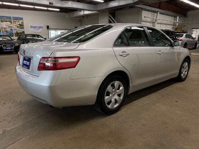 Used 2009 Toyota Camry FWD image 5