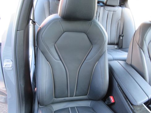 Used 2023 BMW 540i w/ M Sport Package image 26