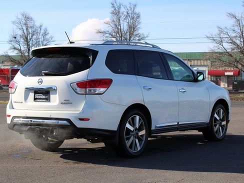 Used 2014 Nissan Pathfinder Platinum image 5