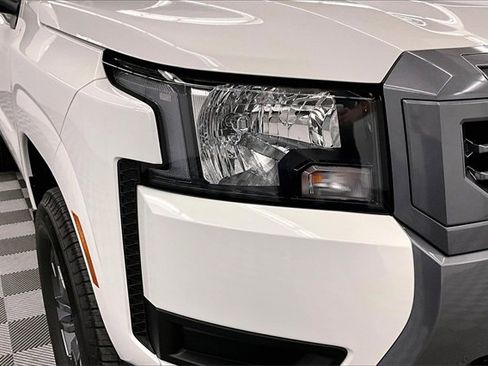 New 2025 Nissan Frontier SV image 13