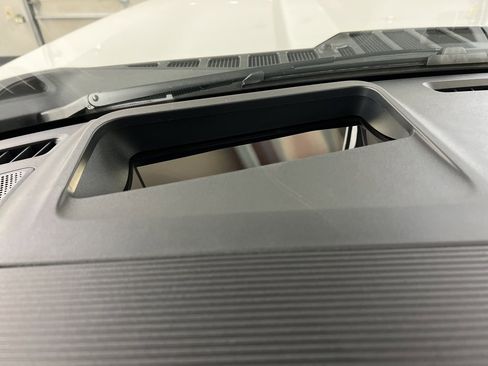 New 2025 Ford F150 Lariat w/ Equipment Group 502A High image 27