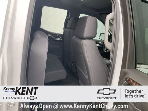 Used 2023 GMC Sierra 1500 SLE image 18