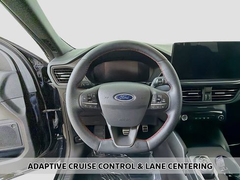 Used 2024 Ford Escape ST-Line w/ Tech Pack #1 AWD/4WD image 4