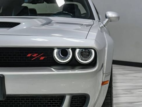 Used 2019 Dodge Challenger R/T Scat Pack RWD image 39