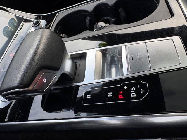 Used 2019 Audi Q8 Prestige w/ Year 1 Package AWD/4WD image 18