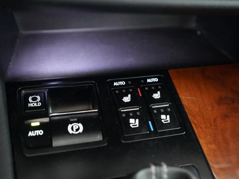 Used 2019 Lexus RX 350L FWD image 11