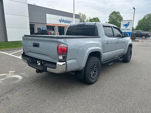 Used 2019 Toyota Tacoma SR5 AWD/4WD image 8