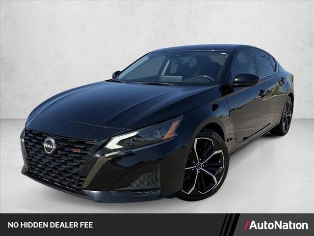 Used 2024 Nissan Altima 2.5 SR w/ SR Premium Package FWD image 1