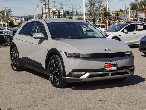 Used 2024 Hyundai Ioniq 5 SEL image 3