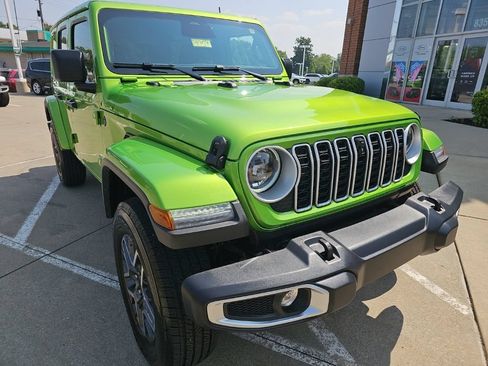 Certified 2026 Jeep Wrangler Unlimited Sahara w/ Safety Group AWD/4WD image 5