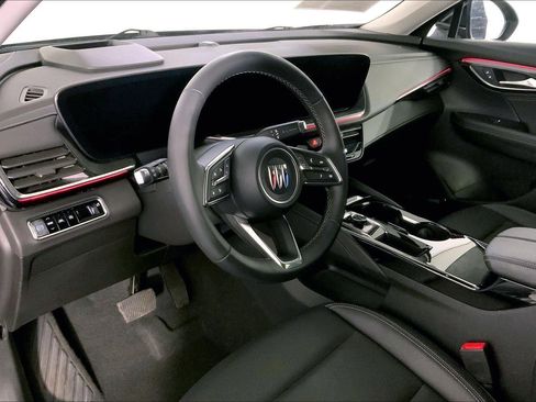 Used 2025 Buick Envision Preferred image 13