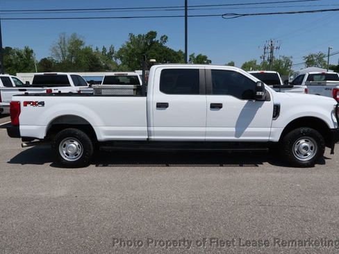 Used 2022 Ford F250 XL w/ Power Equipment Group AWD/4WD image 6