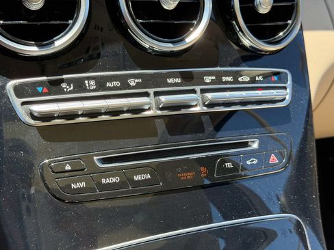 Used 2016 Mercedes-Benz C 300 4MATIC Sedan image 41