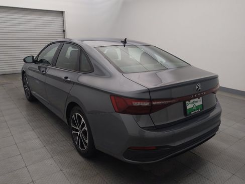 Used 2025 Volkswagen Jetta Sport FWD image 5