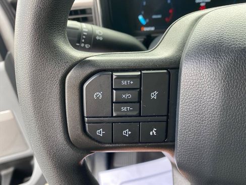Used 2024 Ford F250 XLT w/ Black Appearance Package AWD/4WD image 18