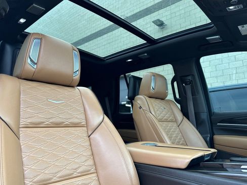 Used 2021 Cadillac Escalade Sport w/ Driver Assist Tech Package image 22