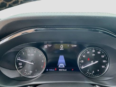 Used 2023 Buick Envision Essence w/ Sport Touring Package AWD/4WD image 14