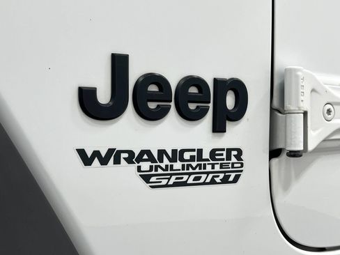 Used 2021 Jeep Wrangler Unlimited Sport AWD/4WD image 40