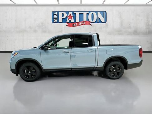 New 2026 Honda Ridgeline Black Edition image 4