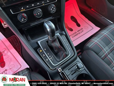 Used 2019 Volkswagen Golf 4-Door image 18