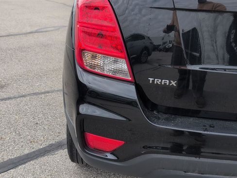 Used 2019 Chevrolet Trax LS w/ Tint and Cruise Package FWD image 6