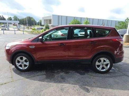 Used 2015 Ford Escape S FWD image 11
