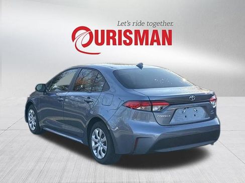 Used 2025 Toyota Corolla LE image 4