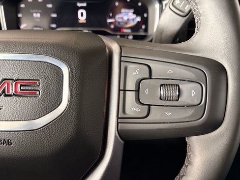 Used 2025 GMC Sierra 2500 SLE w/ SLE Value Package; AWD/4WD image 20